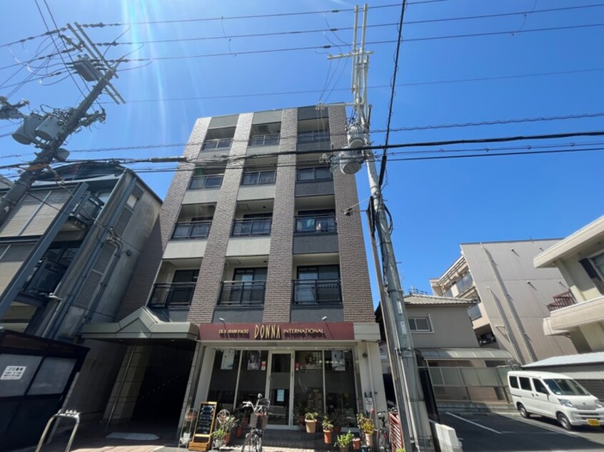 外観写真 ワイズスクエア