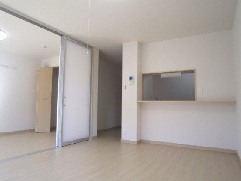居室 ア・レーズⅠ番館
