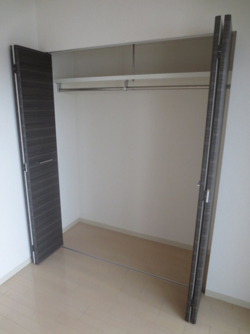 収納 ｸﾘｽﾀﾙｸﾞﾗﾝﾂ新大阪（602）
