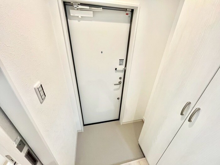 玄関 プルメリア阪大前