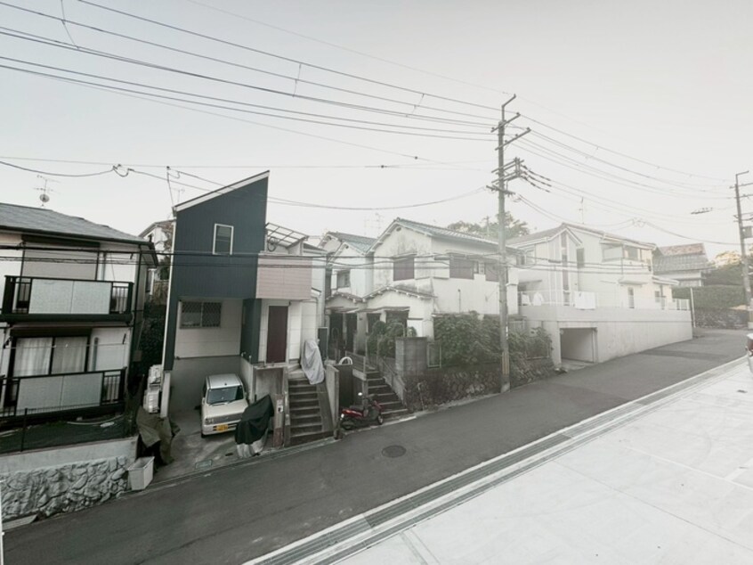 室内からの展望 プルメリア阪大前