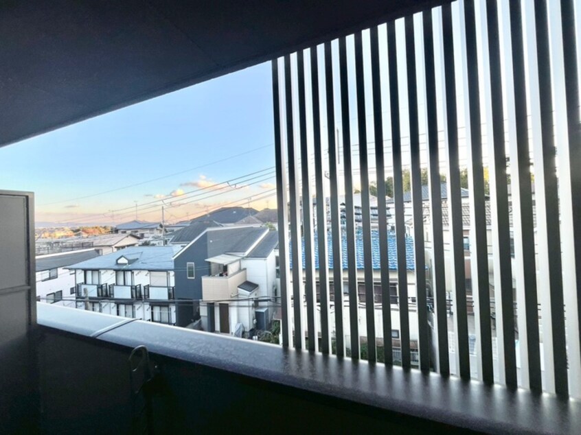 室内からの展望 プルメリア阪大前