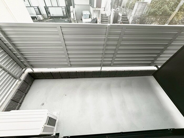 ベランダ・バルコニー プルメリア阪大前
