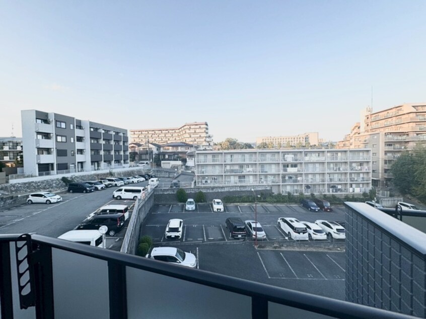 室内からの展望 プルメリア阪大前