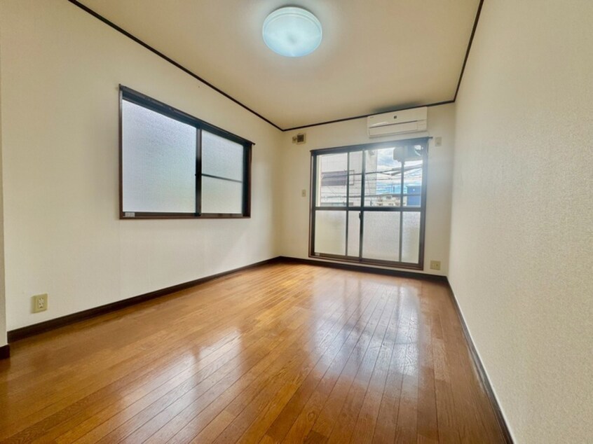 居室 丸山ハイツ