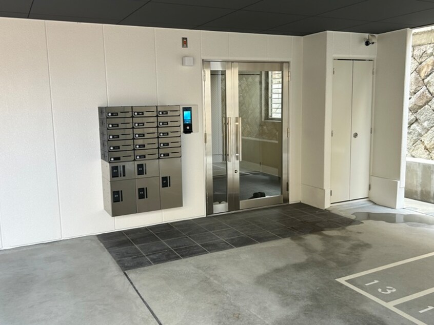 エントランス部分 Halu吹田