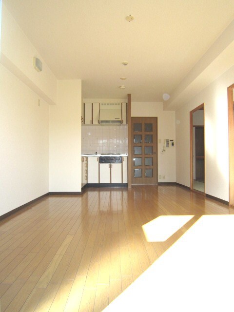 居室 インペリアル花屋敷