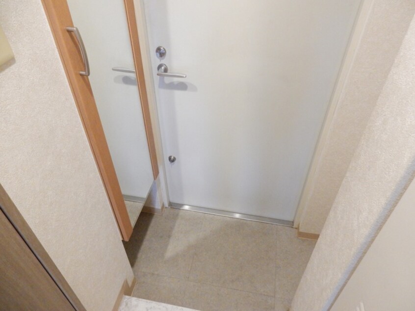 玄関 クレ－ル鶴見