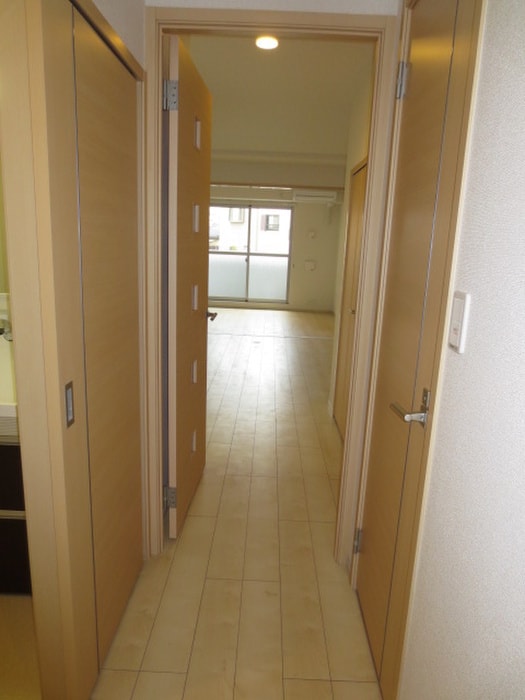 廊下 プリムローズアヴェニュー