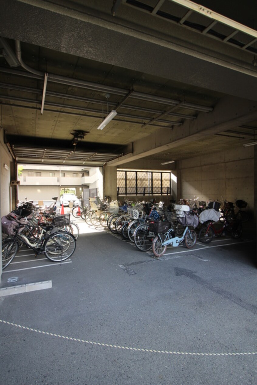 駐輪場 パティオ北加賀屋