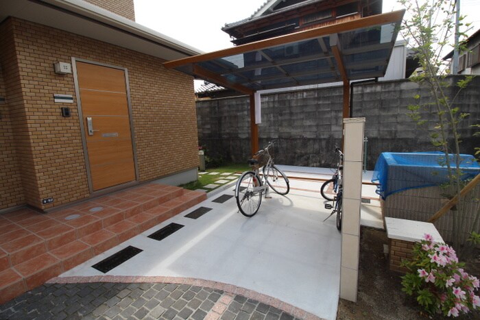 エントランス部分 ラシーネ小野原西