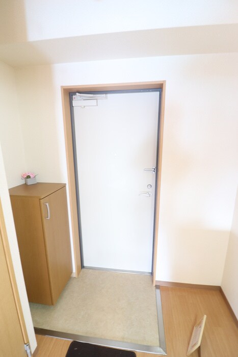 玄関 ジュネス太郎坊