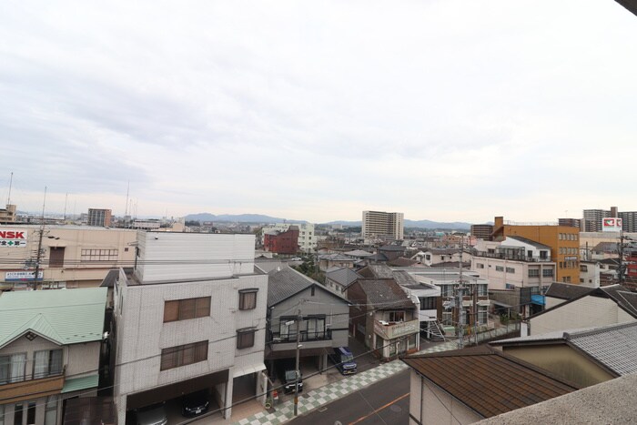 室内からの展望 ジュネス太郎坊