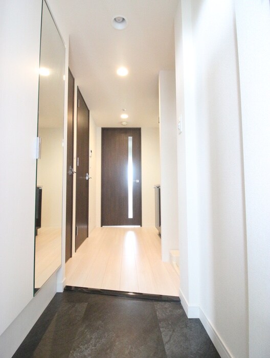 玄関 ﾌﾟﾚｻﾝｽ新町ｳｨｽﾞｼﾞｮｲ（1203）