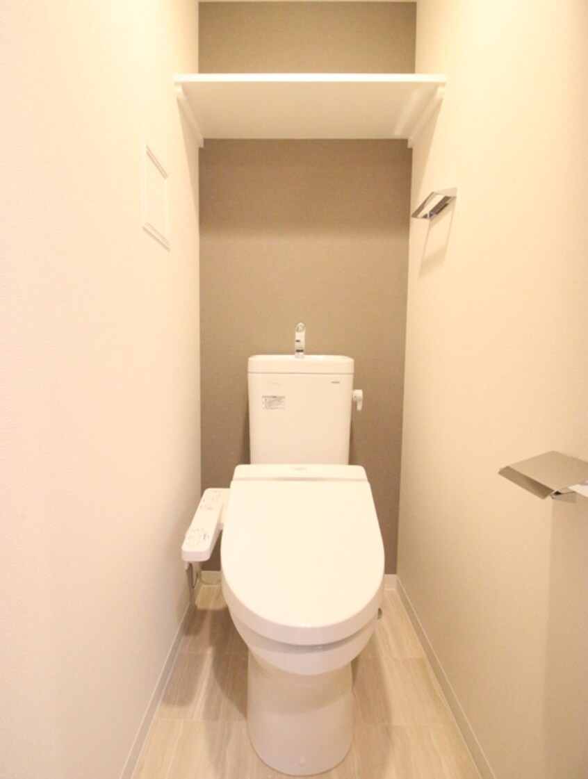 トイレ ﾌﾟﾚｻﾝｽ新町ｳｨｽﾞｼﾞｮｲ（1203）