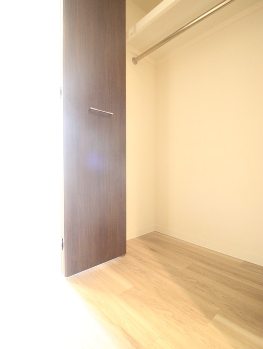 収納 ﾌﾟﾚｻﾝｽ新町ｳｨｽﾞｼﾞｮｲ（1203）