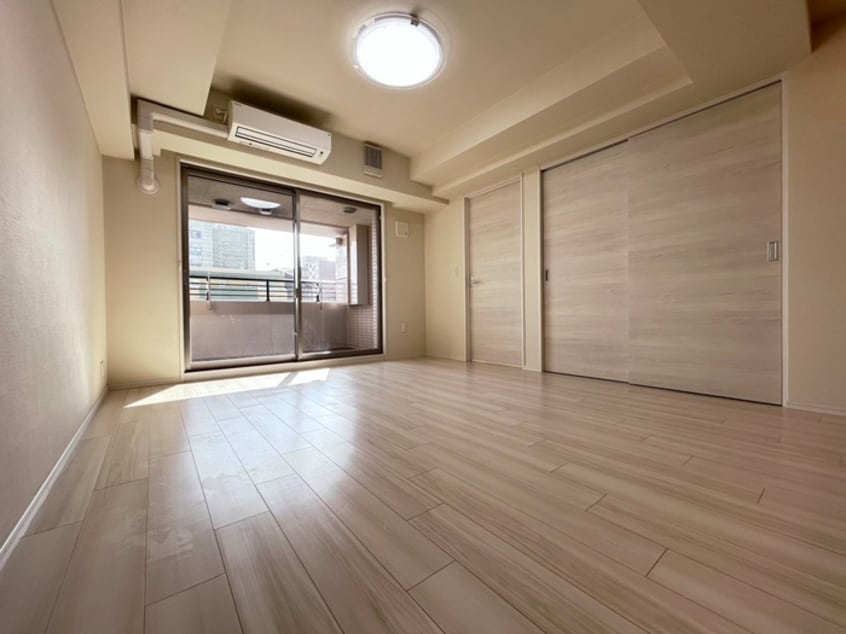 居室 ジオ烏丸五条（503）