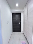 玄関 ジオ烏丸五条（503）