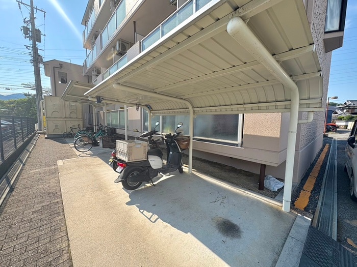 駐輪場 アムフルース2（ツバイ）