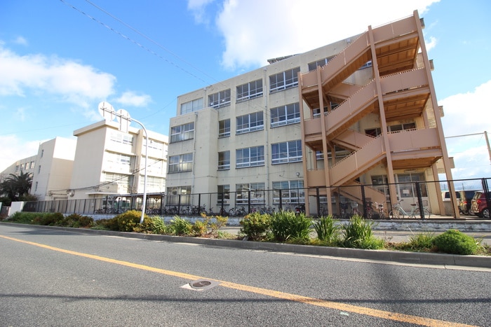 堺市立長尾中学校(中学校/中等教育学校)まで1400m シティハイム浅香