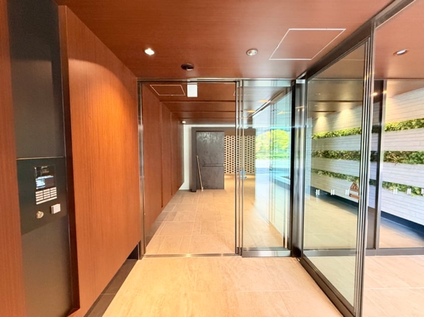 エントランス部分 ソルレヴェンテ新梅田