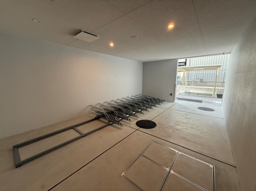 駐輪場 ソルレヴェンテ新梅田