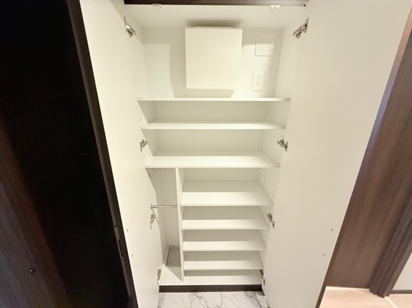 収納 ソルレヴェンテ新梅田