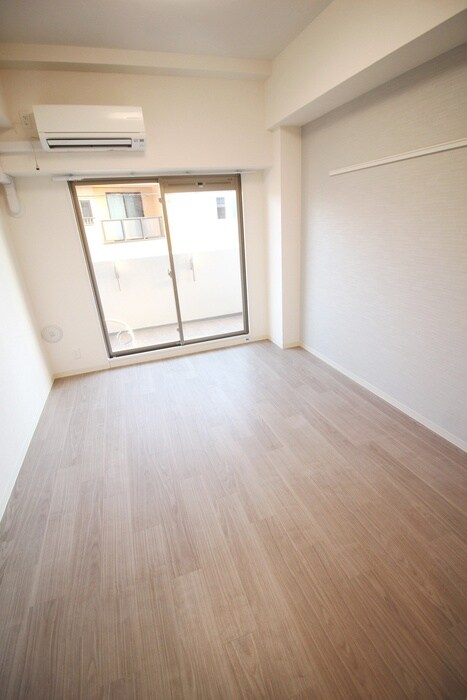 居室 ﾌﾟﾚｻﾝｽ新大阪ｲｵﾘｱ(221)