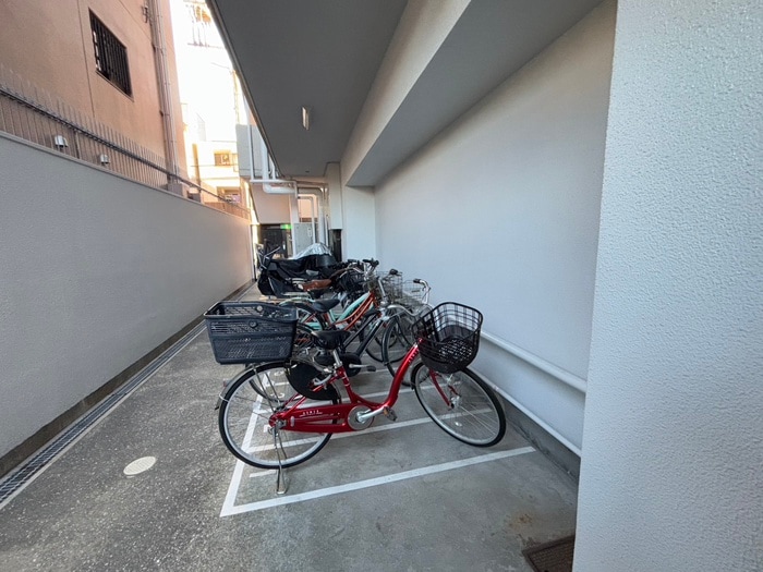 駐輪場 八幡屋港友マンション