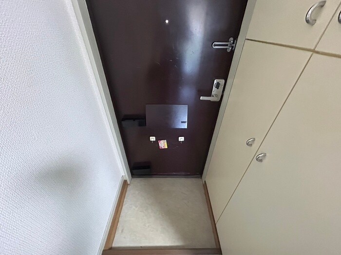 玄関 ルナメイト