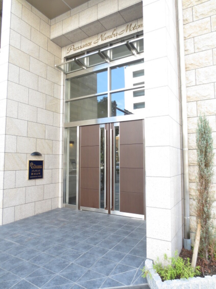 エントランス部分 プレサンス難波元町(307)