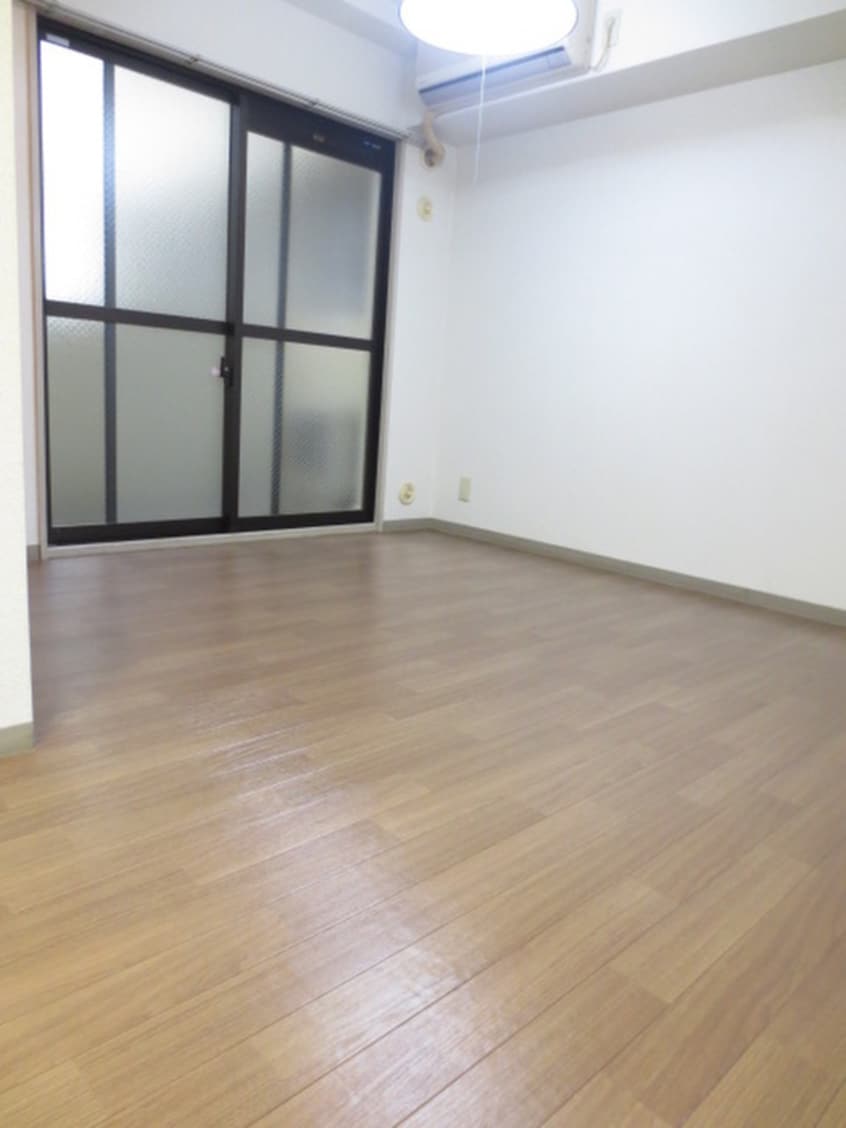 居室 プレジ－ル西院