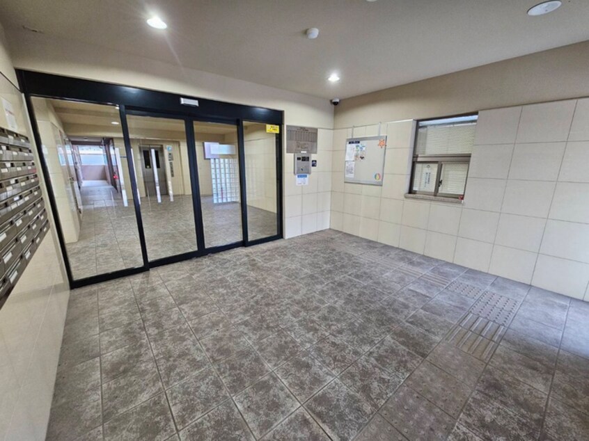 エントランス部分 メゾン・ダンディ