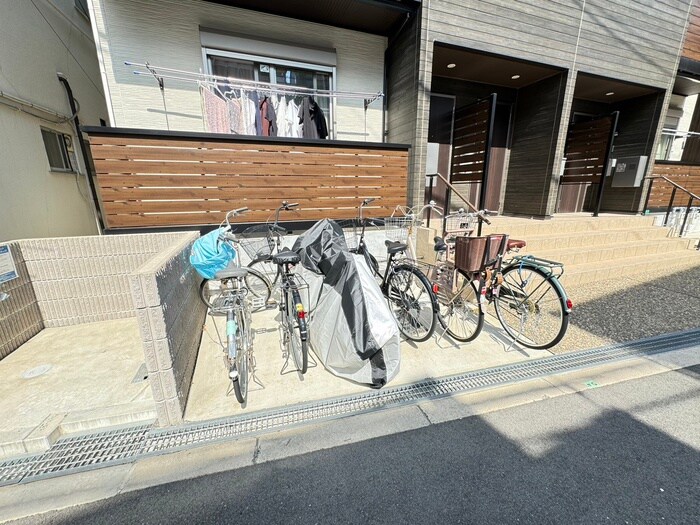 駐輪場 グランジュール文の里