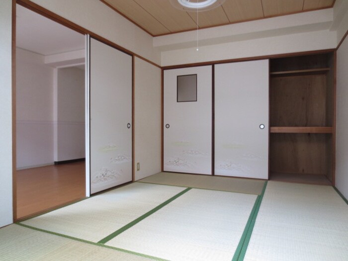 居室 ロイヤル千里丘