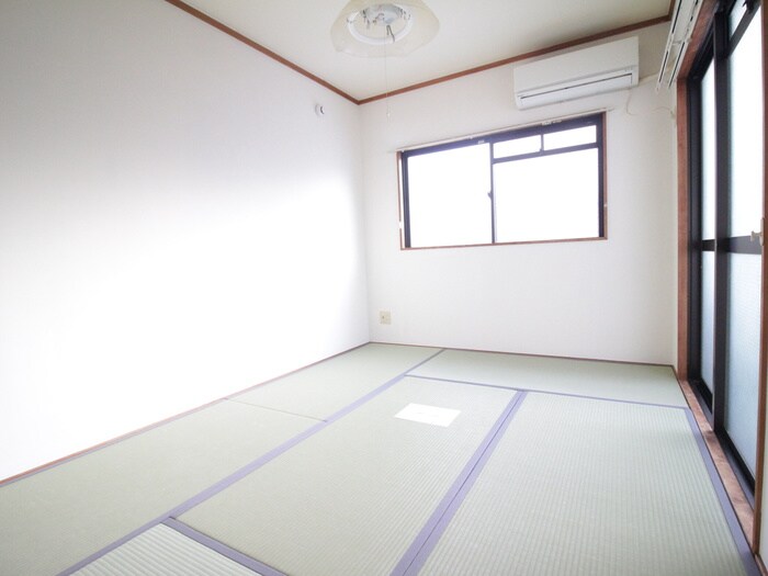 居室 アクロス弐番館