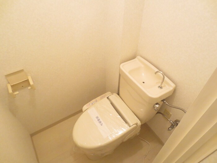 トイレ アクロス弐番館