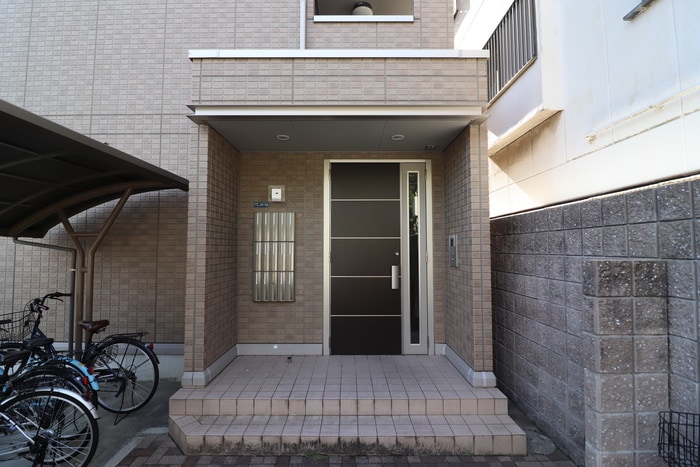 エントランス部分 ＡＬＢＡ　Ｊ・Ｋ