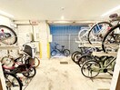 駐輪場 FLATINNUESHIO