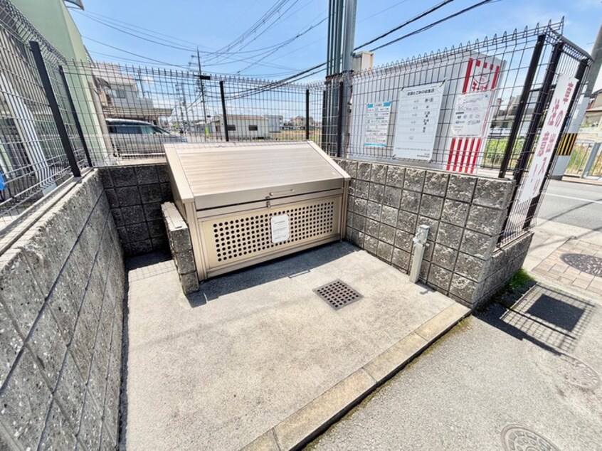 その他 ファミリア