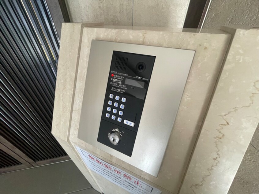 エントランス部分 ﾍﾞﾗｼﾞｵ京都西院ｳｴｽﾄｼﾃｨ(302)