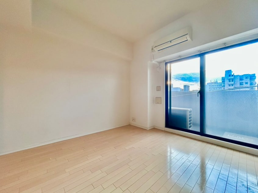 居室 LUMINOUS桜川