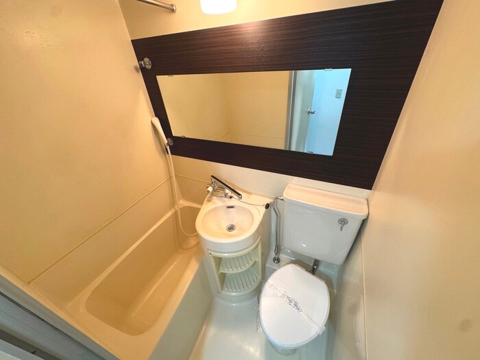 バス／シャワールーム等 レクシア西中島Ⅲ