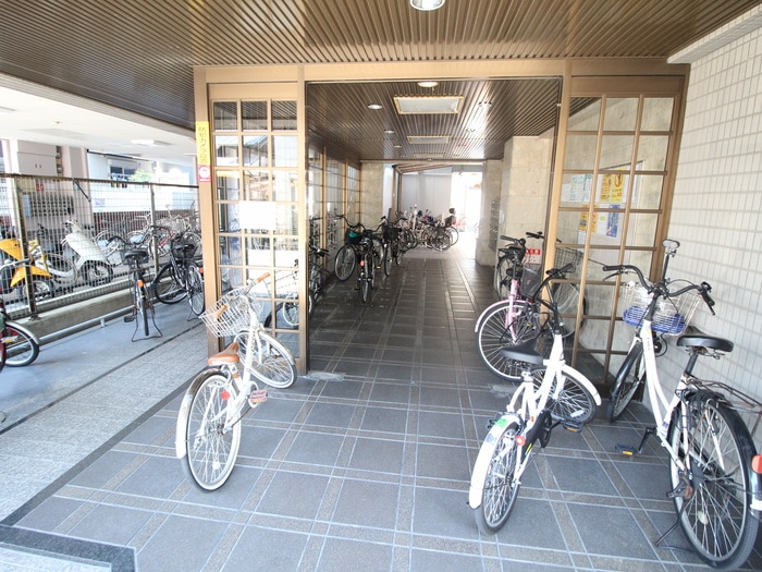 エントランス部分 ファースト巽南