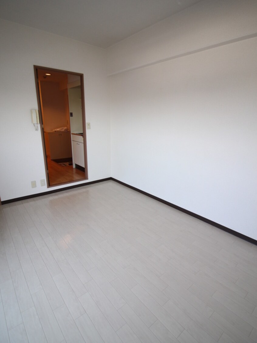 居室 ヴィクトワ－ル