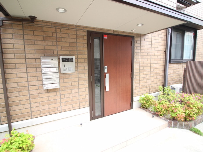 エントランス部分 リバ－フロント鴨川