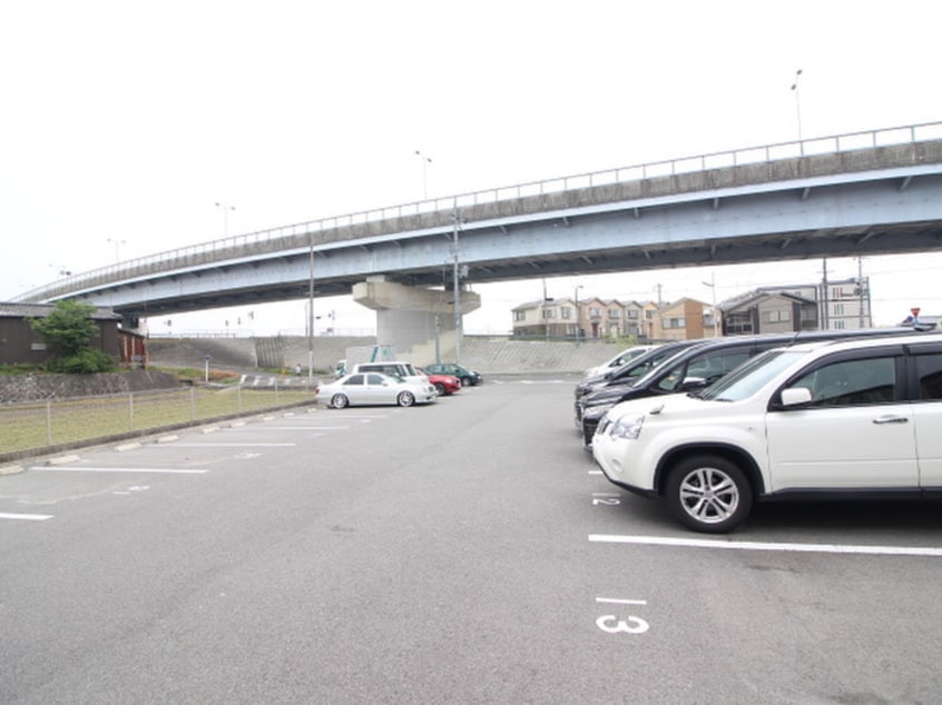 駐車場 リバ－フロント鴨川