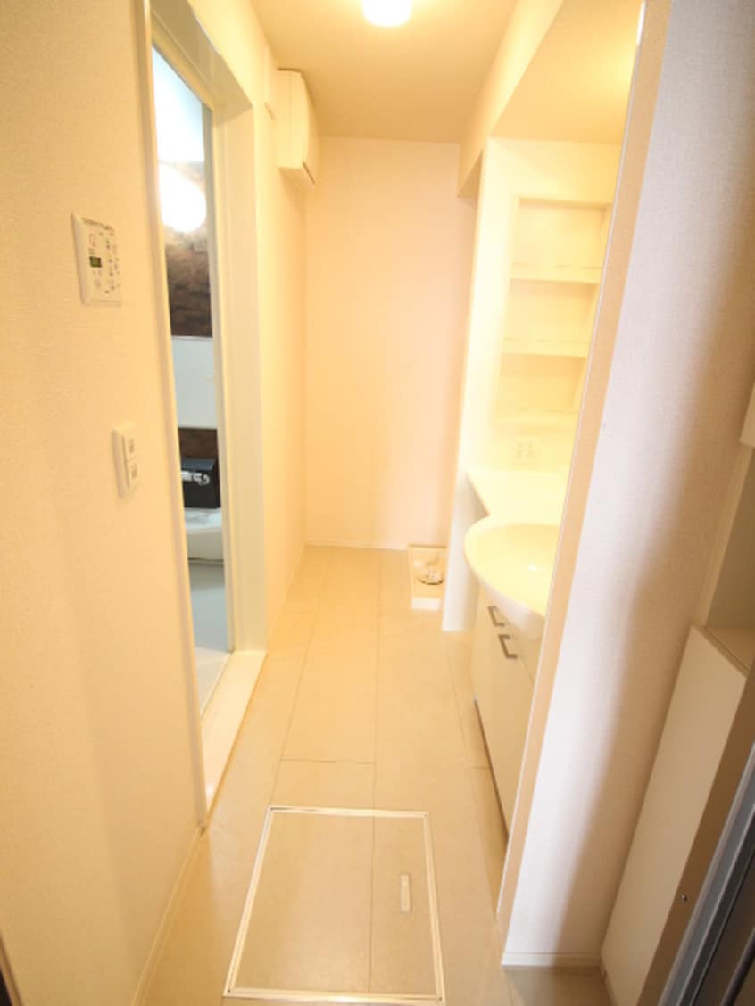 洗濯機置場 リバ－フロント鴨川