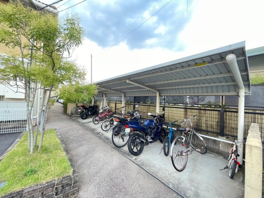 駐輪場 Douce Fleur55