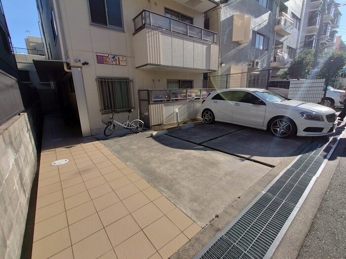 駐車場 アジェント北野